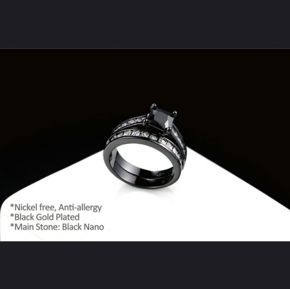 Black Wedding Ring Set - Picture 2 of 2